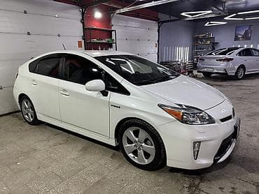 tayota progres: Toyota Prius: 2015 г., 1.8 л, Гибрид, Хэтчбэк — 10