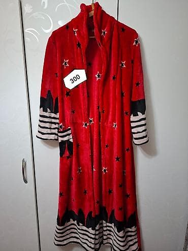 Личные вещи: Распродажа вещей)Есть и новые и б/у.Цены от 200с.Отдаю дёшево хорошие — 7