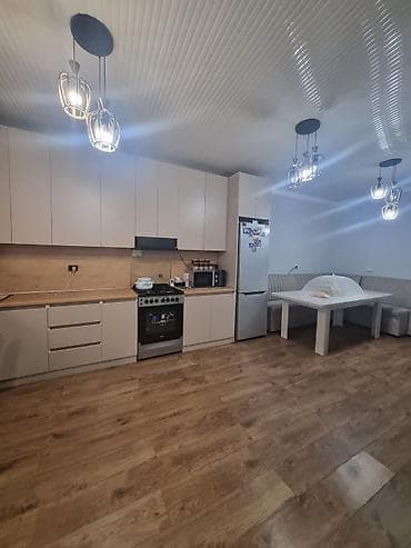 Продается 2 дома на одном участке. Осмонкула /Куренкеева (ст at lalafo.kg Продается 2 дома на одном участке. Осмонкула /Куренкеева (ст