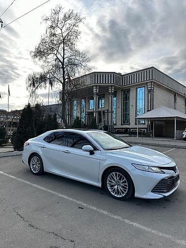 4a ge: Toyota Camry: 2018 г., 2.5 л, Вариатор, Гибрид, Седан — 1