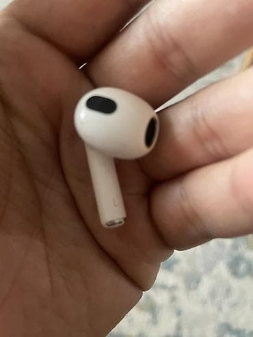 xbox core: Airpods 3 го поколения просто лежат остальные потерял В комплекте — 1