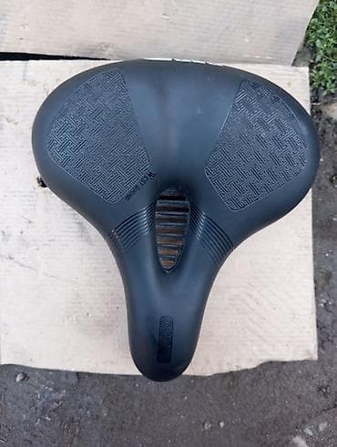 Велосипедное седло + правый шифтер Седло: - Широкое комфортное