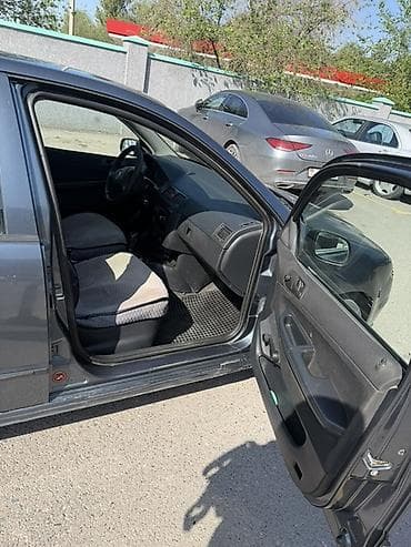 06 шоха: Skoda Fabia: 2006 г., 1.2 л, Ручные, Бензин, Хэтчбэк — 4