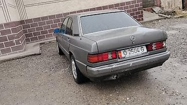 Транспорт: Mercedes-Benz 190: 1989 г., Механика, Бензин, Седан — 3