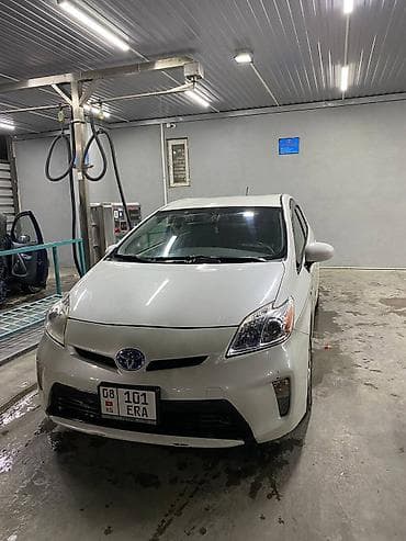 corolla spacio: Toyota Prius: 2015 г., 1.8 л, Вариатор, Гибрид, Хэтчбэк — 1