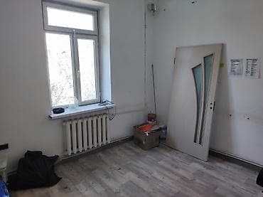 без депозита: Советская Кулатова 1-линия 2-этаж 3 комната + сан узел 55 кв Өзүнчө — 6