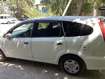 Honda Stream: 2002 г., 1.7 л, Автомат, Бензин, Универсал