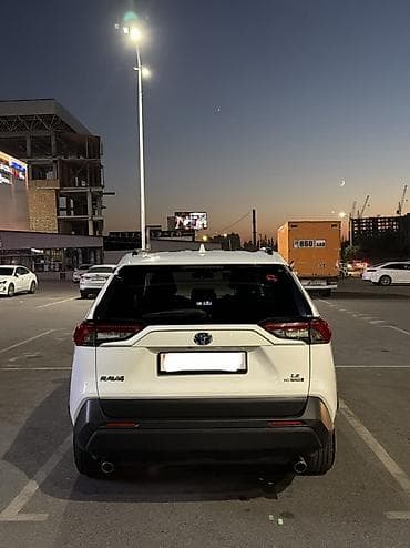 Транспорт: Toyota RAV4: 2020 г., 2.5 л, Автомат, Гибрид, Кроссовер — 4