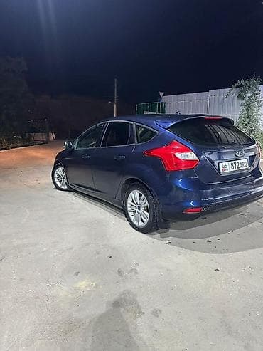 уна: Ford Focus: 2011 г., 1.6 л, Механика, Бензин, Хэтчбэк — 4