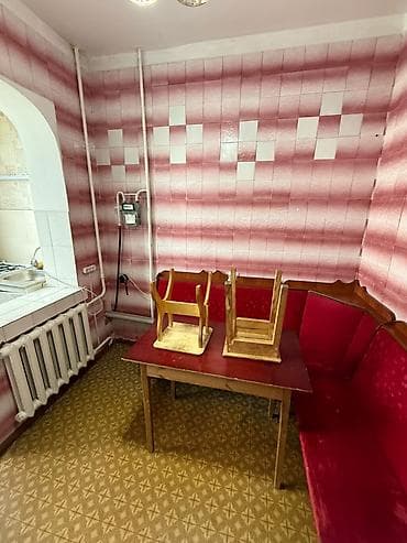 3 комнаты, 82 м², 106 серия, 4 этаж, Старый ремонт — 4