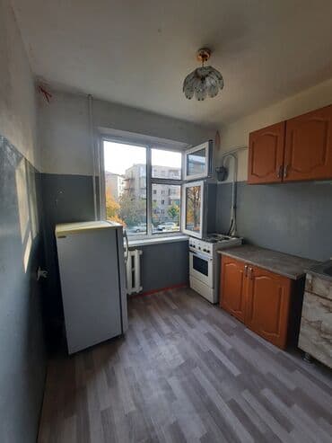 single room flat: 1 комната, 34 м², 104 серия, 3 этаж, Старый ремонт — 2