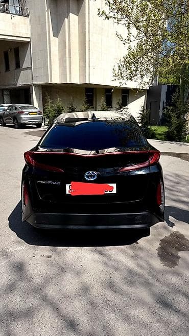 Унаа сатуу: Toyota Prius: 2019 г., 1.8 л, Автомат, Гибрид, Хетчбек — 1