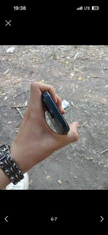 ремонт стекло: IPhone 15 Pro, Б/у, 128 ГБ, Blue Titanium, Зарядное устройство, Защитное стекло, 82 % — 4