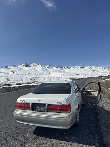 Toyota Crown: 2003 г., 3 л, Автомат, Бензин, Седан