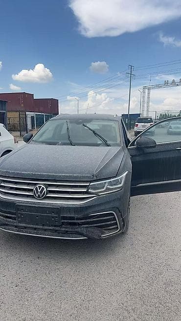 tiguan: Volkswagen Tiguan: 2022 г., Автомат, Бензин, Кроссовер — 1