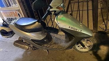 dd oo: Скутер Honda Dio (серебристый) - Компактный городской скутер с — 2