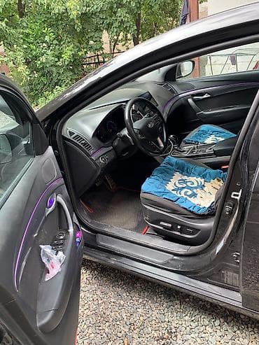 Транспорт: Hyundai i40: 2013 г., 2 л, Автомат, Бензин, Седан — 3