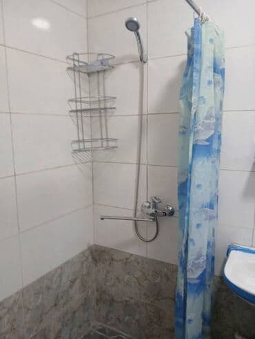 дом в аренду на сутки: 30 м², 2 комнаты, Парковка, Утепленный, Забор, огорожен — 2