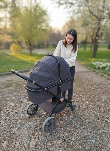 Коляска, цвет - Черный, Б/у