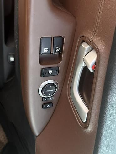 toyota mark 1: Hyundai H-1: 2019 г., 2.5 л, Автомат, Дизель, Минивэн — 4