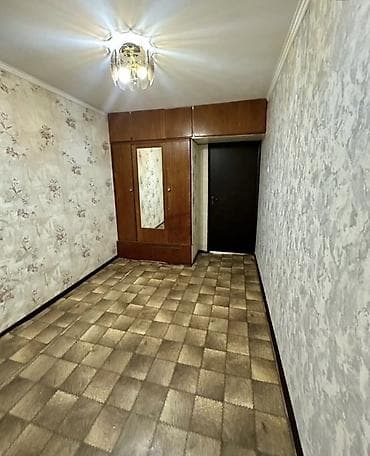 обжита: 2 комнаты, 43 м², 104 серия, 1 этаж, Старый ремонт — 3
