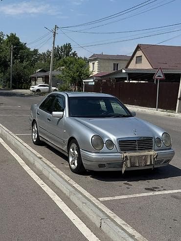 220 mers: Mercedes-Benz E-Class: 1996 г., 4.2 л, Автомат, Бензин, Седан — 5