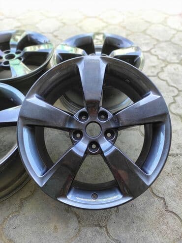 racing: Литые Диски R 18 Subaru, Комплект, отверстий - 5, Б/у — 1