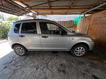 mazda 2: Mazda 2: 2003 г., 1.4 л, Робот, Бензин, Хэтчбэк — 4