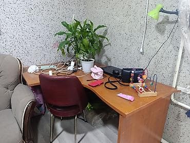 Офисные столы: Офисный стол, Нерегулируемый, цвет - Коричневый, Угловой, ЛДСП — 2