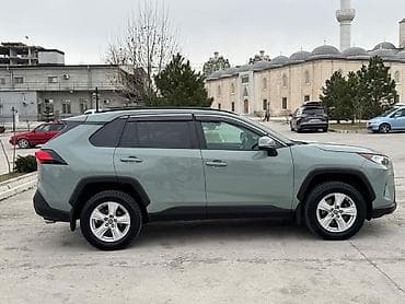 Toyota: Toyota RAV4: 2021 г., 2.5 л, Автомат, Бензин, Кроссовер — 4