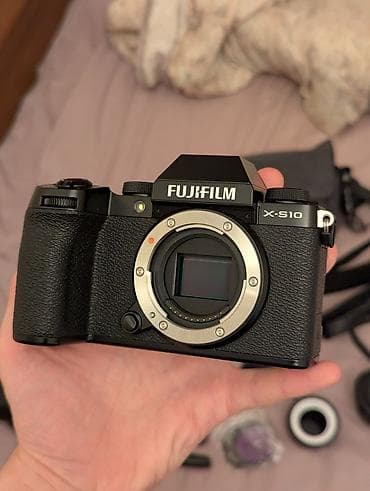 Фото жана видеокамералар: Продам фотоаппарат Fujifilm x-s10 в отличном состоянии без косяков — 1