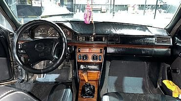 bmw e31: Mercedes-Benz W124: 1994 г., 2.2 л, Механика, Седан — 3