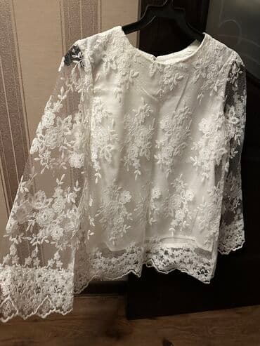 Продаю очень красивую кофту,размер подойдет на S и М