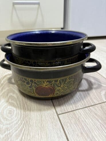 Набор кухонной посуды, разнородные предметы: - 2 эмалированных
