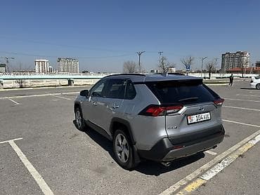 Toyota RAV4: 2019 г., 2.5 л, Автомат, Гибрид, Кроссовер — 3