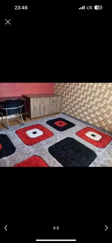 Аренда комнат: Сдается комната в частном. Душ, туалет, кухня общая. Есть горячая вода — 3