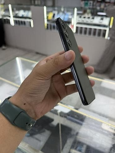 Техника и электроника: Samsung Galaxy S23, Б/у, 256 ГБ, цвет - Серый, 1 SIM, eSIM — 2