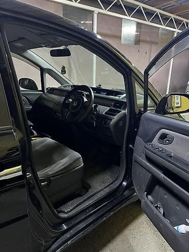 Унаа: Honda Stepwgn: 2006 г., 2 л, Автомат, Бензин, Вэн/Минивэн — 6