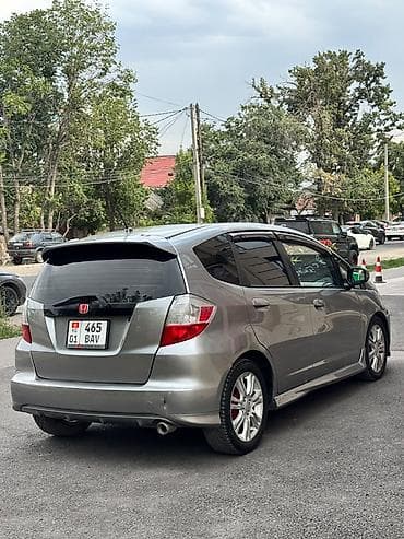 Продажа авто: Honda Fit: 2009 г., 1.5 л, Автомат, Бензин, Хэтчбэк — 5