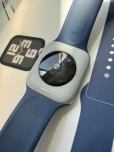 Apple Watch: Продаю срочно часы Apple Watch SE (Gen 2) 44 мм GPS В идеальном — 5