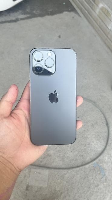 lark m2: IPhone 15 Pro, Black Titanium — 1