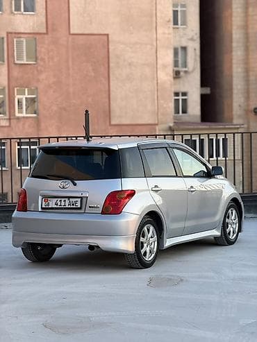 Транспорт: Toyota Ist: 2004 г., 1.3 л, Автомат, Бензин, Хэтчбэк — 2