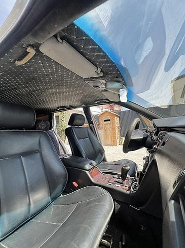 v class: Mercedes-Benz : 2001 г., 2.2 л, Автомат, Дизель, Универсал — 10