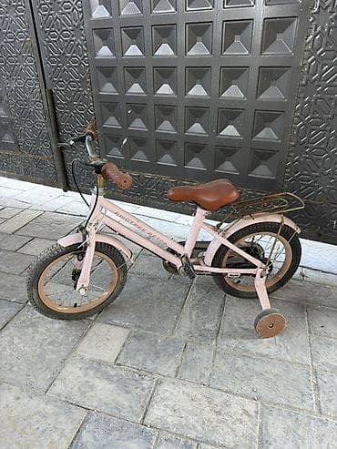 колесо 14: Детский велосипед, 2-колесный, 4 - 6 лет, Для девочки, Б/у — 2