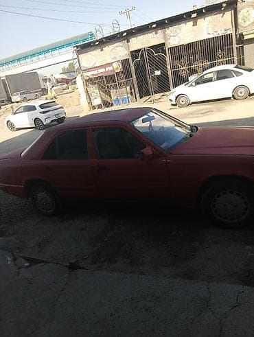 es 200: Mercedes-Benz W124: 1985 г., 2 л, Механика, Бензин, Седан — 3