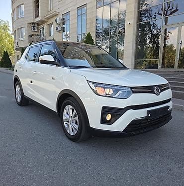 Транспорт: Ssangyong Tivoli: 2020 г., 1.5 л, Автомат, Бензин, Хэтчбэк — 2