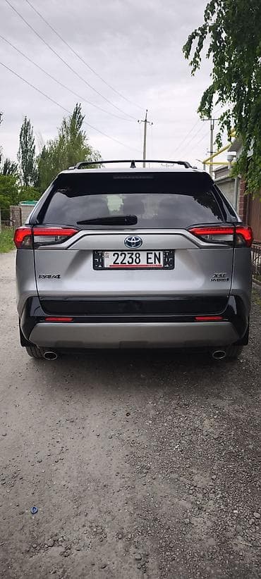 tracker gps: Toyota RAV4: 2020 г., Гибрид, Кроссовер — 2