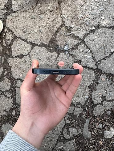 ipad 10: IPhone 13, Черный, 89 % — 2