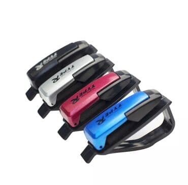 очень нужны: Держатель для очков. Крепится на козырек вашего авто Модный, недорогой — 4