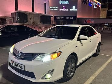 e2 byd: Toyota Camry: 2012 г., 2.5 л, Автомат, Гибрид — 1